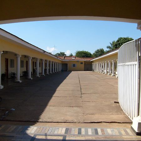 Hotel Vitalli Avanhandava Bagian luar foto