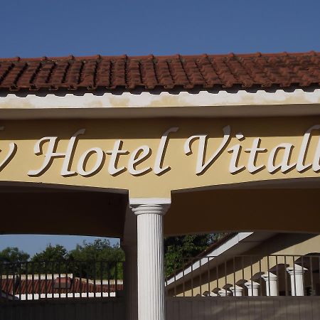 Hotel Vitalli Avanhandava Bagian luar foto